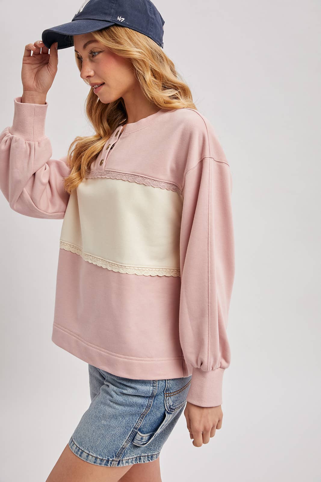 Oversize Color Block Lace Trimmed Sweatshirt